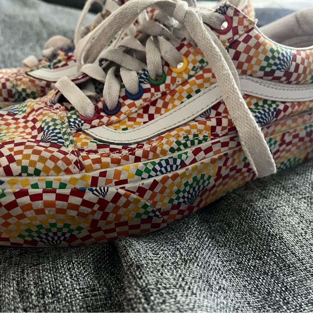 VANS Limited Edition Pride Old Skool Platform
